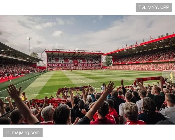 诺丁汉森林换帅后仍徘徊降级区 球队保级前景不容乐观